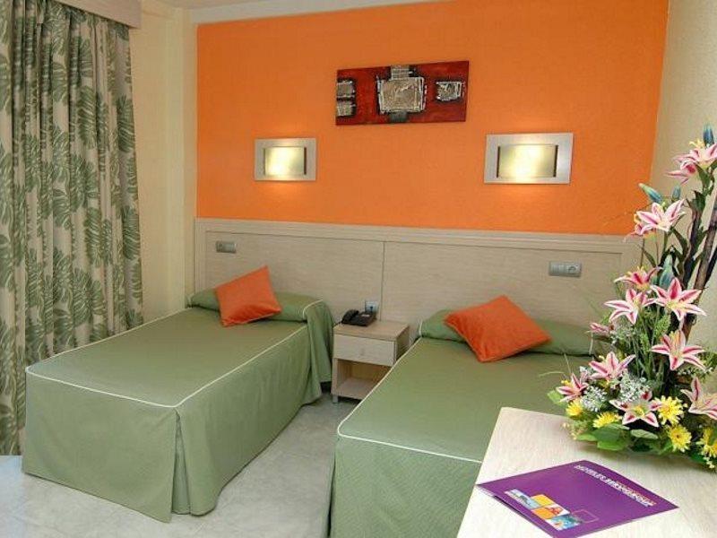 Hotel Servigroup Calypso เบนิดอร์ม ภายนอก รูปภาพ